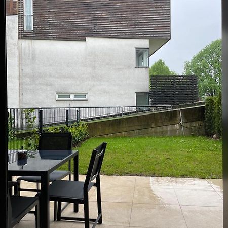 Gartenwohnung Mit Terrasse Und Parkplatz 格拉茨 外观 照片